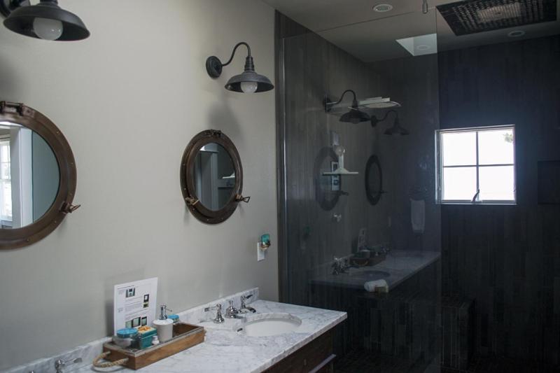 Beach Bluff By Seabrook Hospitality Pacific Beach Buitenkant foto